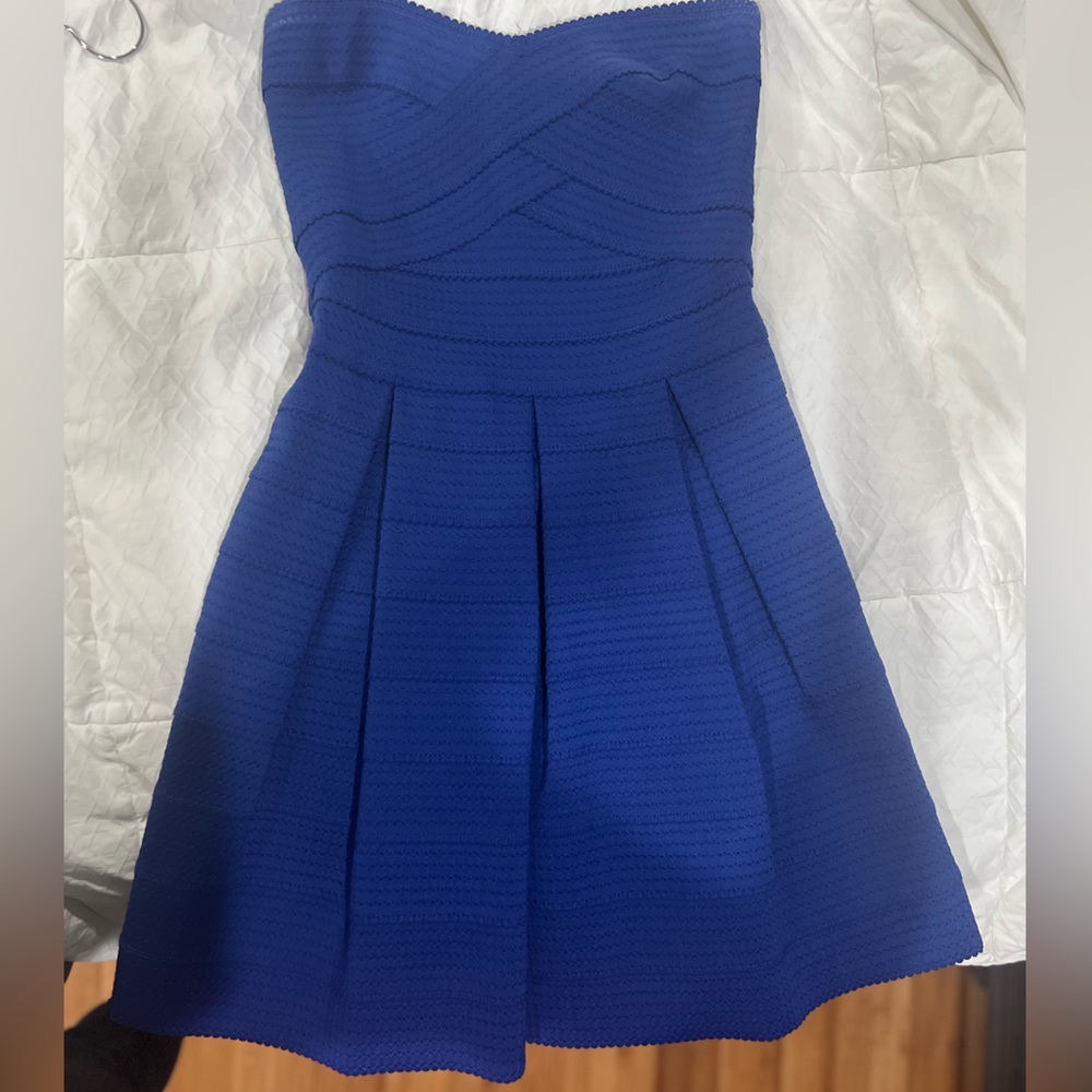 Strapless Body Con dress